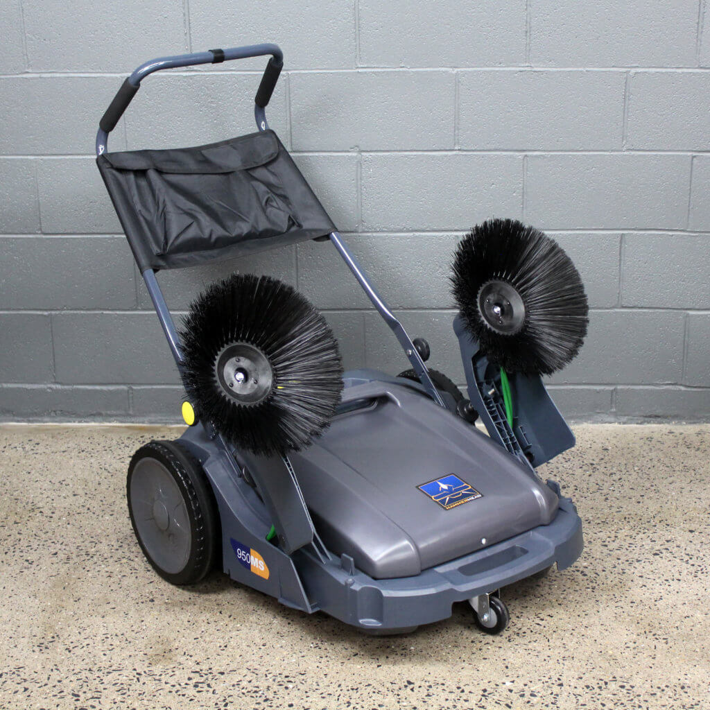 HammerHead 950MS Manual Walk-Behind Sweeper | Hammerhead Cleaning Equipment