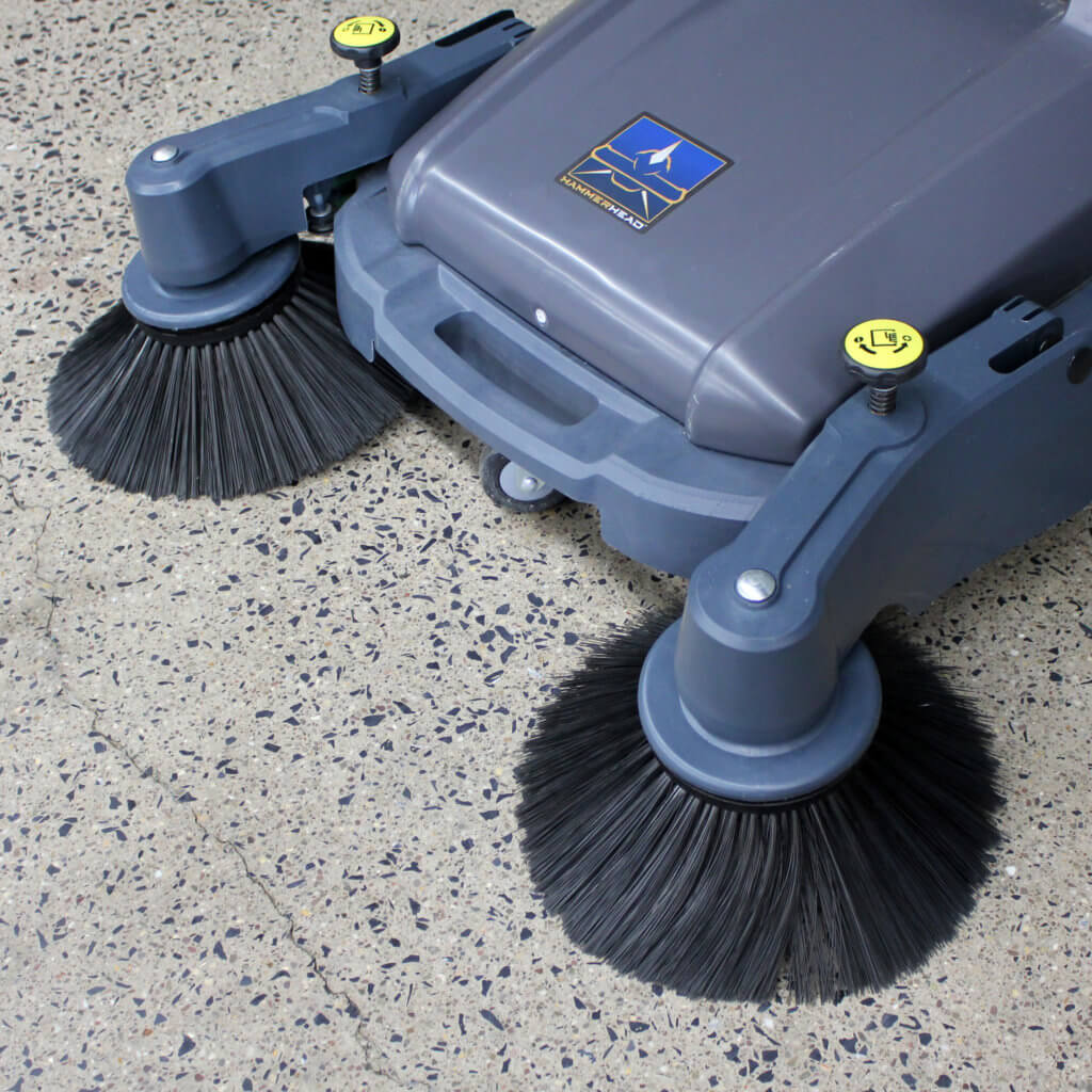 950MS Manual Sweeper Hammerhead Cleaning Equipment